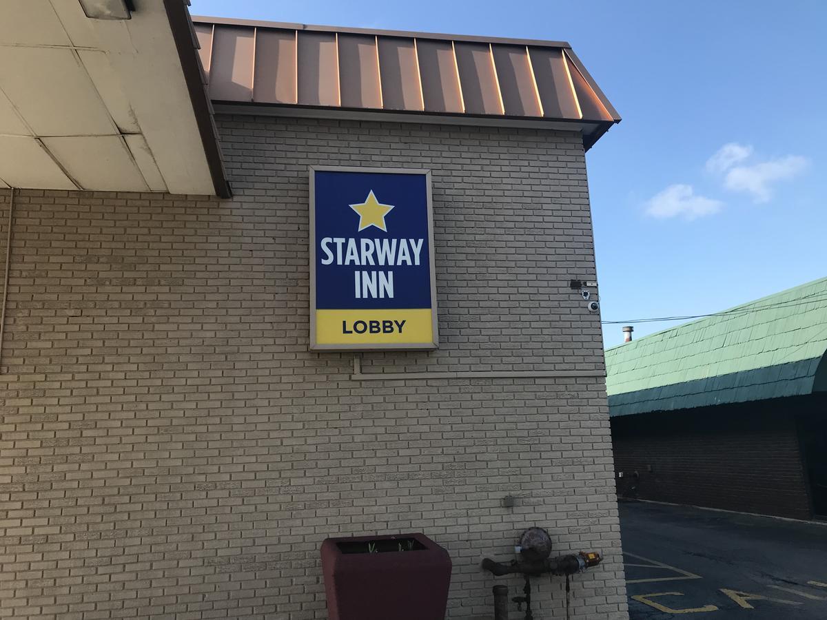 Starway Inn Lansing Exterior foto